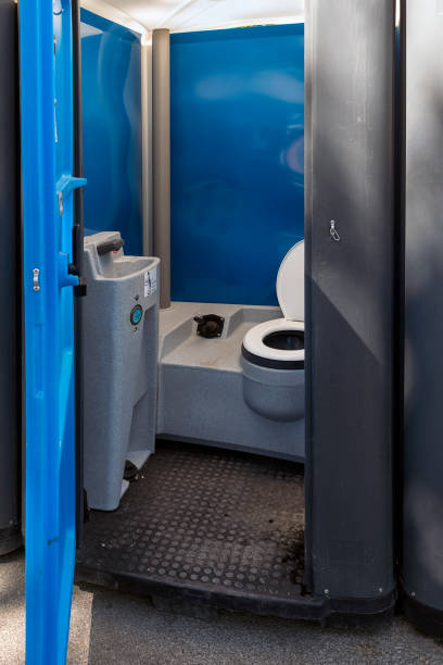 Best Porta potty rental near me  in Forsyth, MT